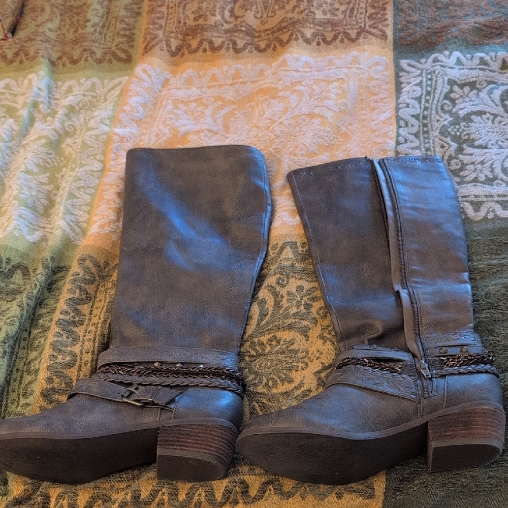 Women's Tall Greige Boots